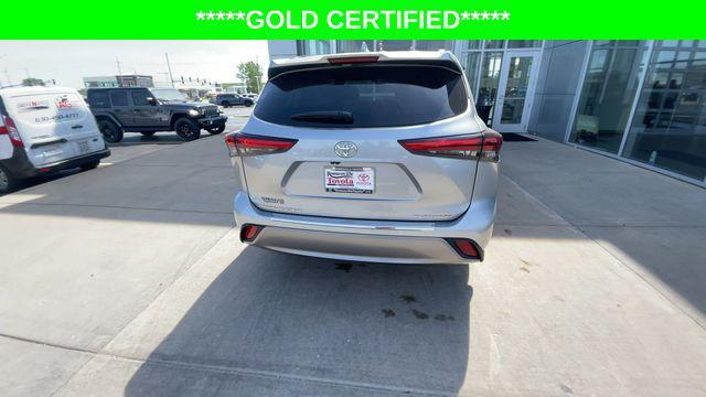 used 2023 Toyota Highlander car, priced at $45,058