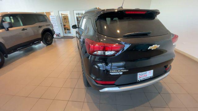 used 2025 Chevrolet TrailBlazer car, priced at $22,491