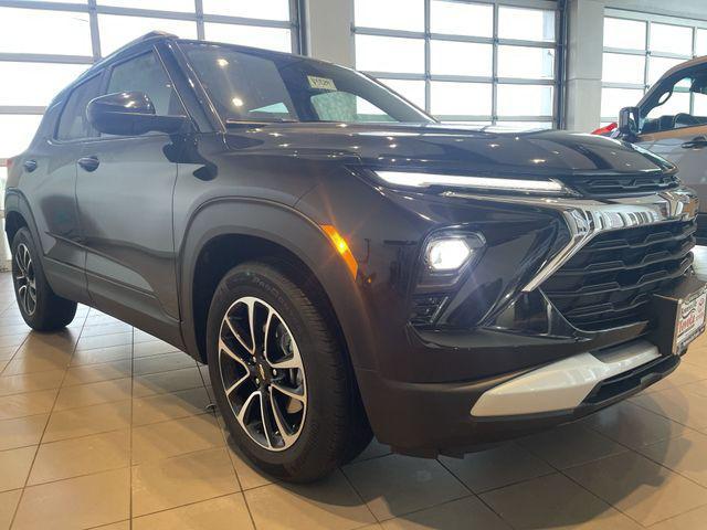 used 2025 Chevrolet TrailBlazer car, priced at $22,491