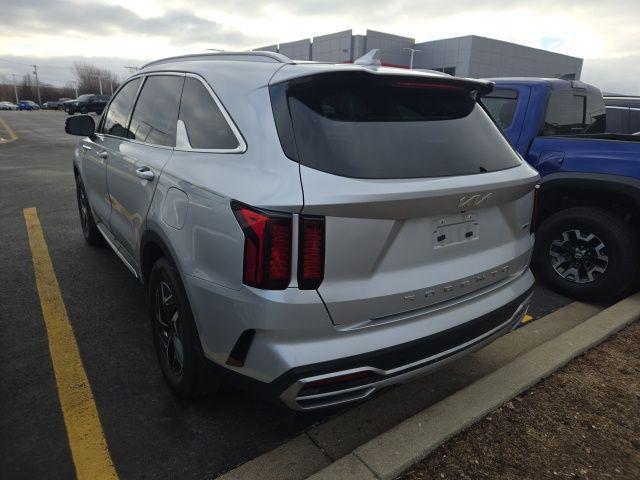 used 2022 Kia Sorento Hybrid car, priced at $25,491