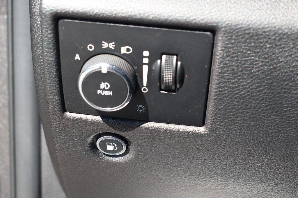 used 2019 Jeep Grand Cherokee car, priced at $13,343