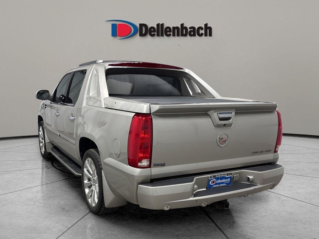 used 2009 Cadillac Escalade EXT car, priced at $15,000