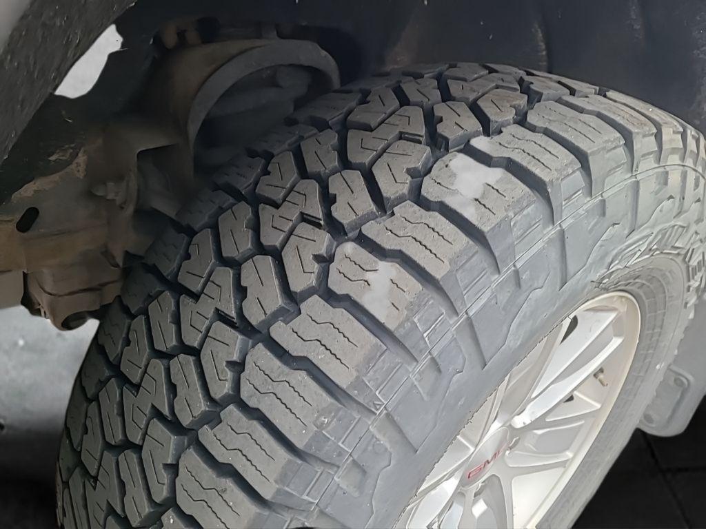 used 2015 GMC Sierra 1500 car, priced at $20,500