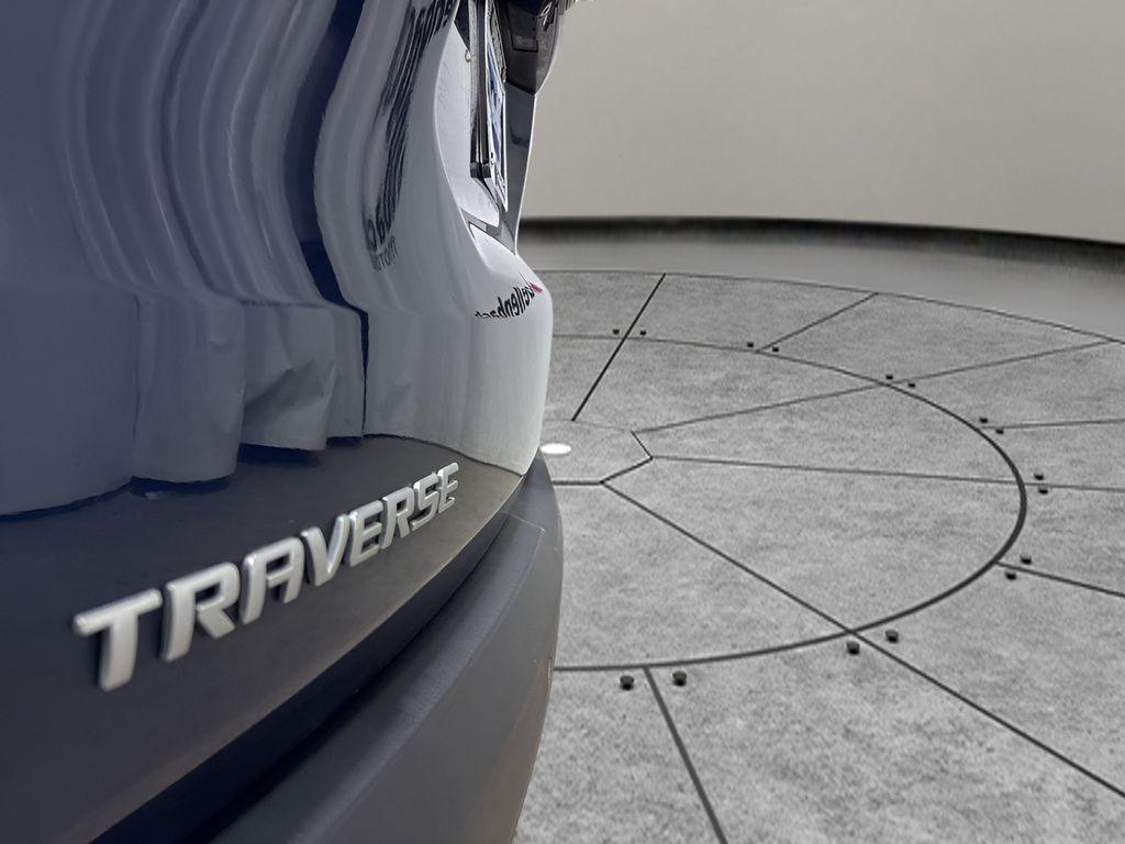 used 2023 Chevrolet Traverse car, priced at $29,250