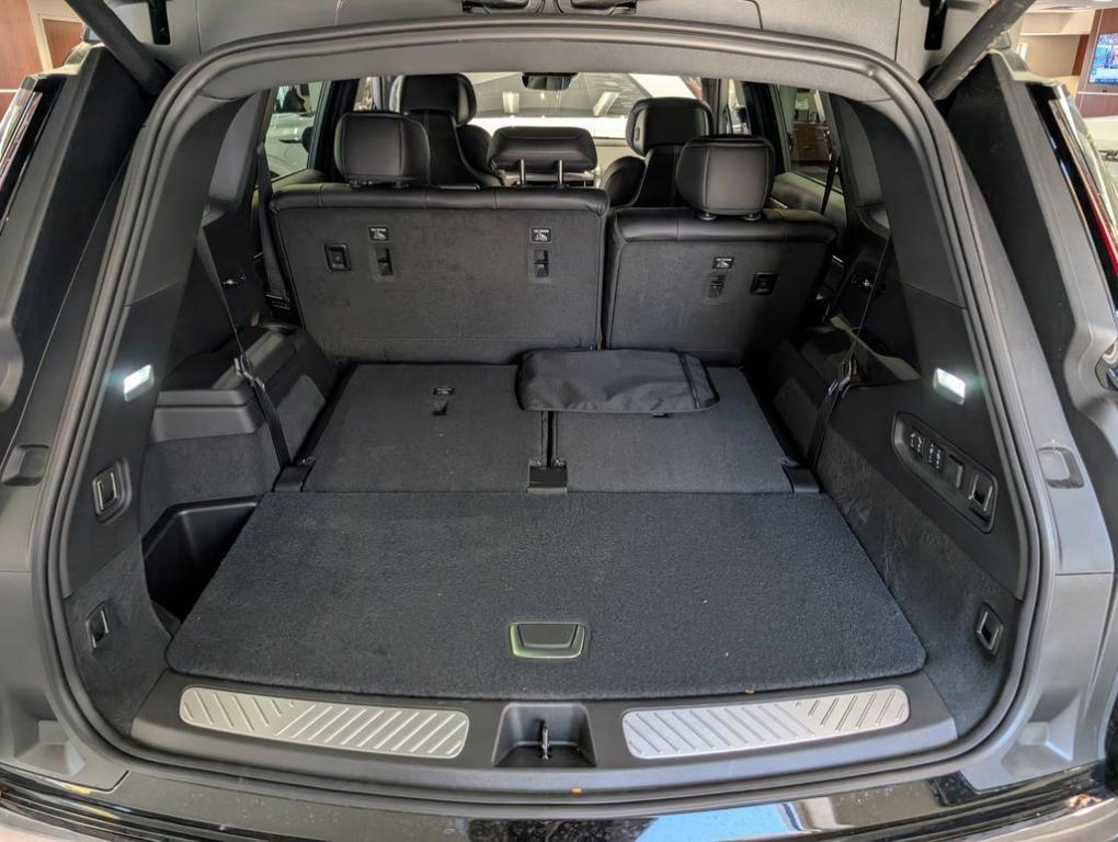 new 2026 Cadillac VISTIQ car, priced at $81,415