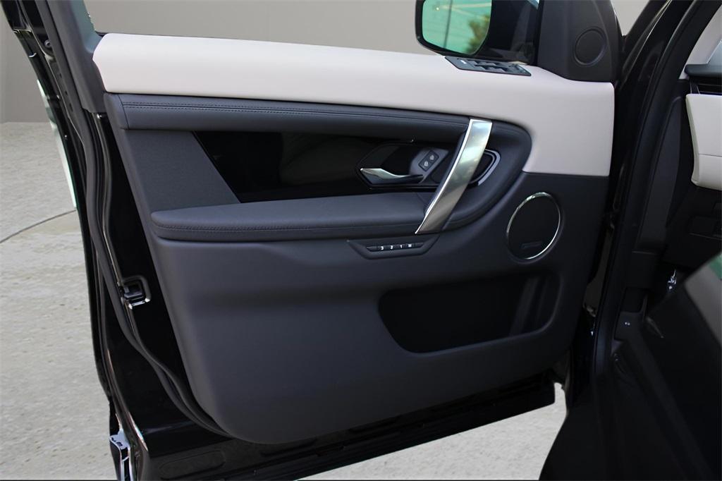 new 2025 Land Rover Discovery Sport car, priced at $53,618