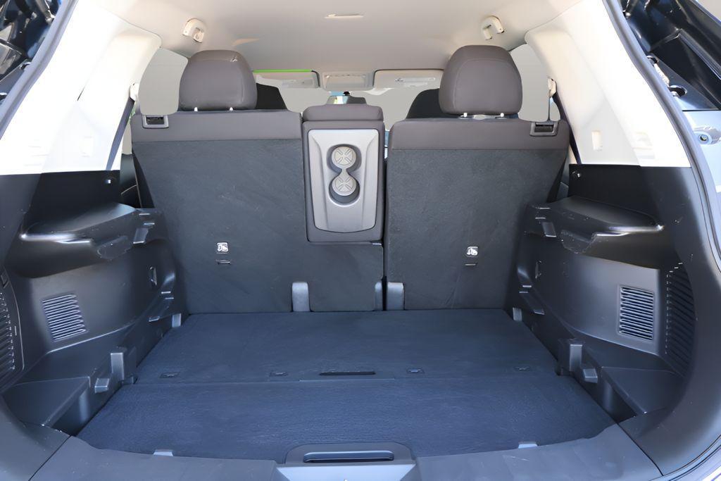 used 2015 Nissan Rogue car, priced at $8,947