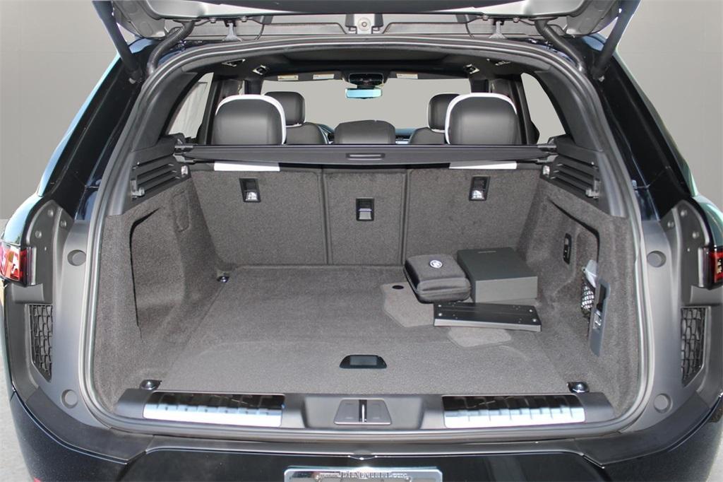 new 2025 Land Rover Range Rover Sport car, priced at $109,886