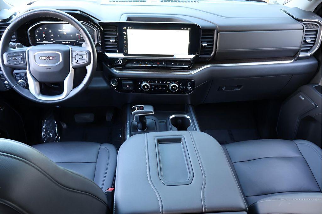 used 2022 GMC Sierra 1500 car, priced at $36,276
