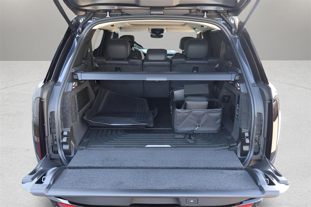 new 2026 Land Rover Range Rover car, priced at $162,535