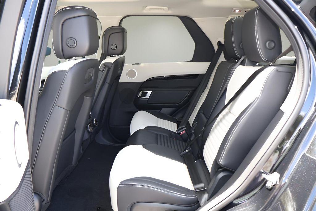 new 2025 Land Rover Discovery car, priced at $68,200