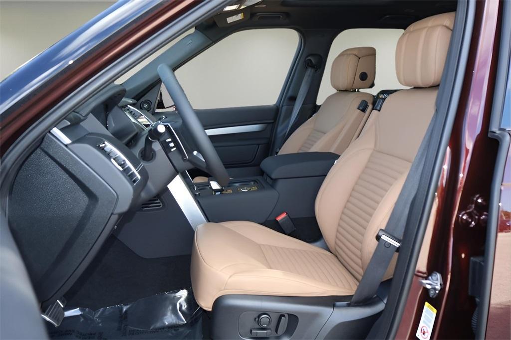 new 2026 Land Rover Discovery car, priced at $79,325