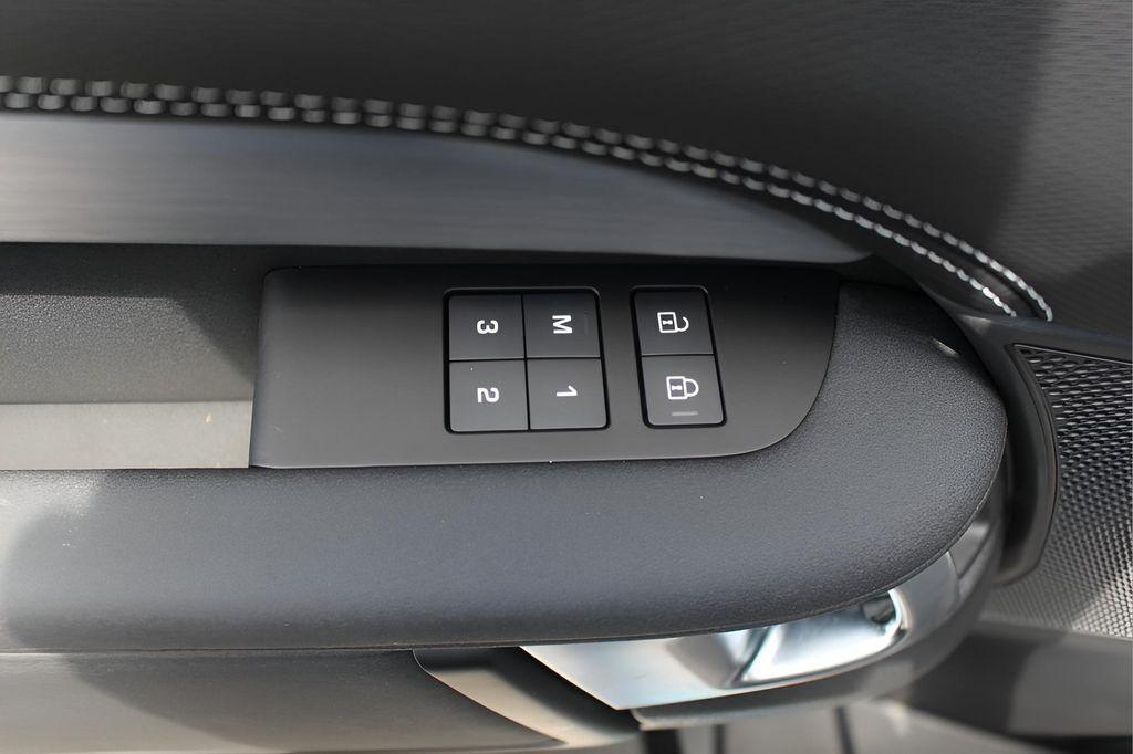 new 2025 Land Rover Discovery car, priced at $73,718