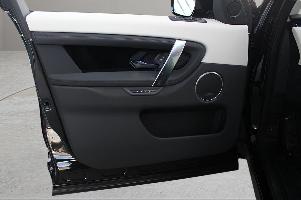 new 2025 Land Rover Discovery Sport car, priced at $53,418