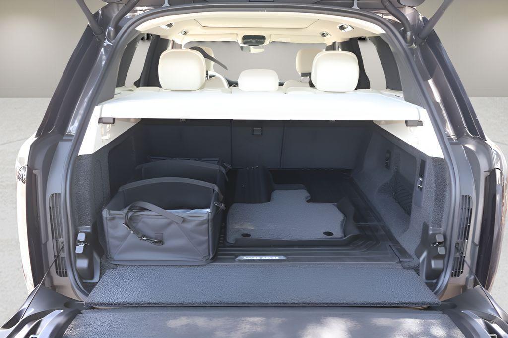 new 2026 Land Rover Range Rover car, priced at $131,453