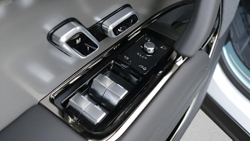 new 2026 Land Rover Range Rover Sport car, priced at $96,365