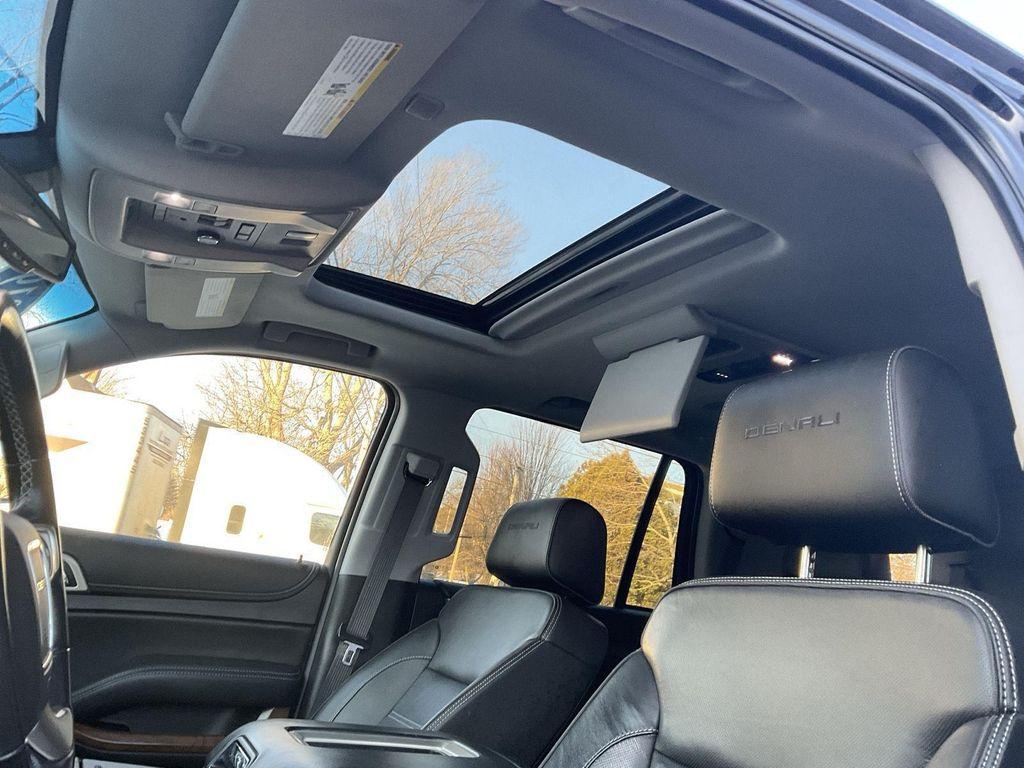 used 2019 GMC Yukon car, priced at $34,990