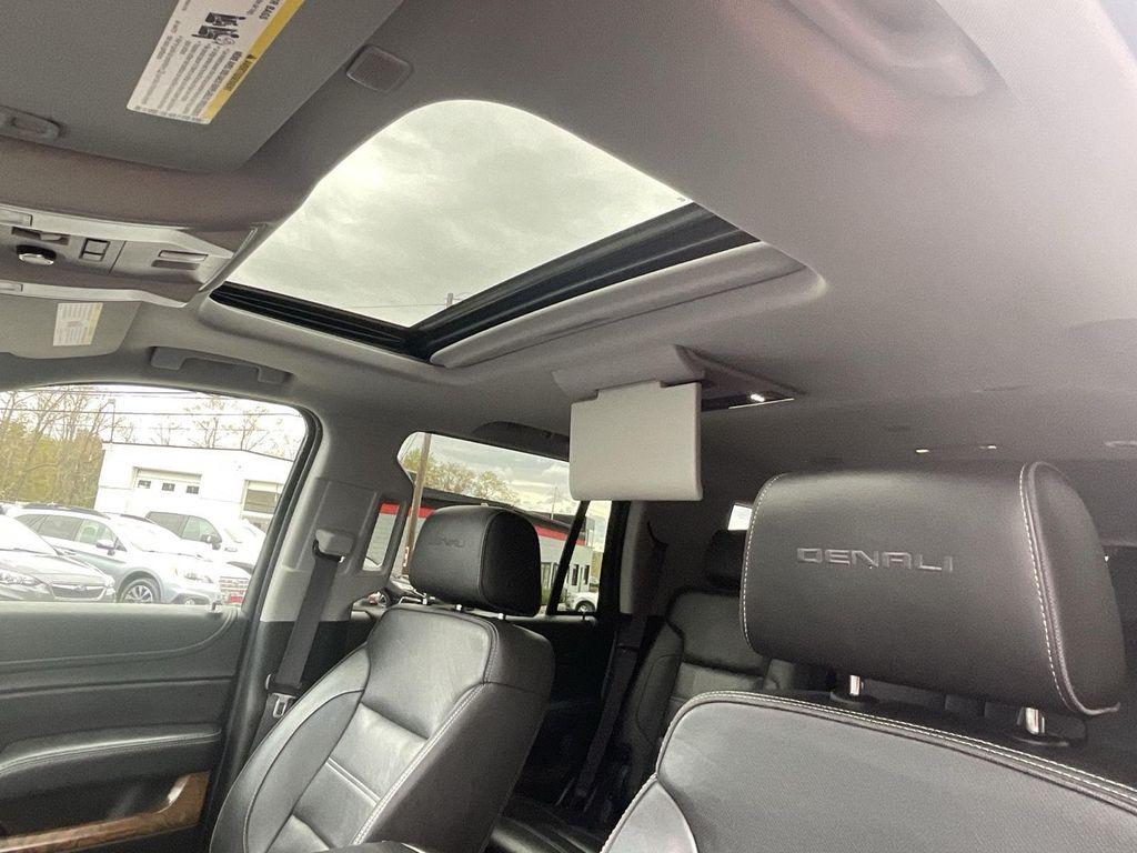 used 2019 GMC Yukon car, priced at $32,990