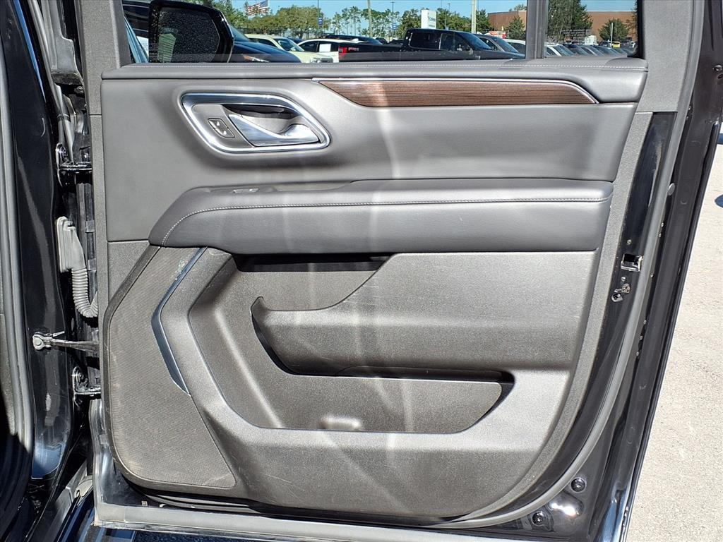 used 2024 GMC Yukon XL car, priced at $42,484