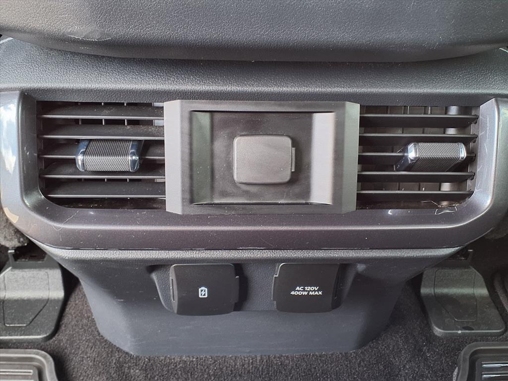 used 2023 Ford F-150 car, priced at $39,994