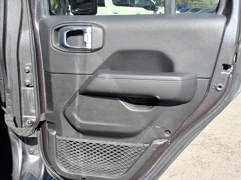 used 2022 Jeep Wrangler Unlimited car, priced at $28,994