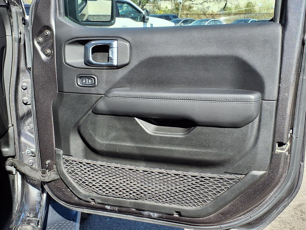 used 2022 Jeep Wrangler Unlimited car, priced at $28,994