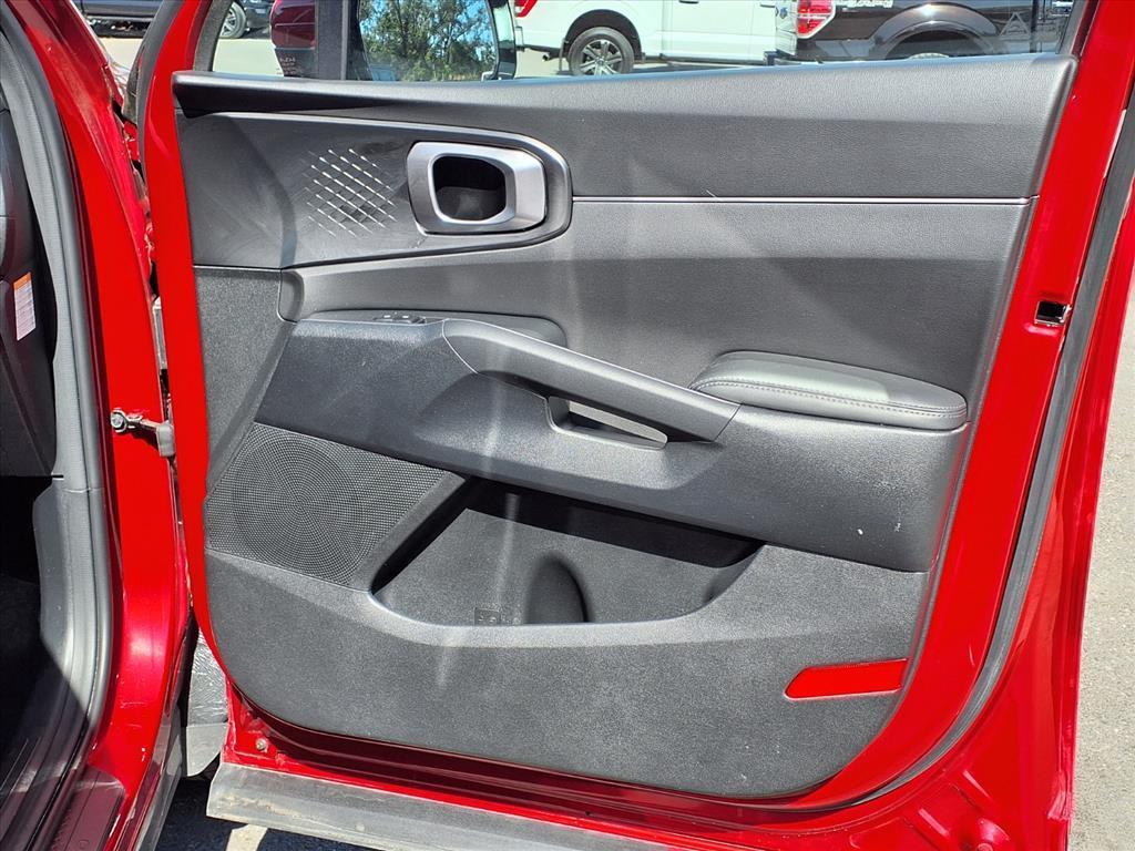 used 2023 Kia Sorento Hybrid car, priced at $27,994