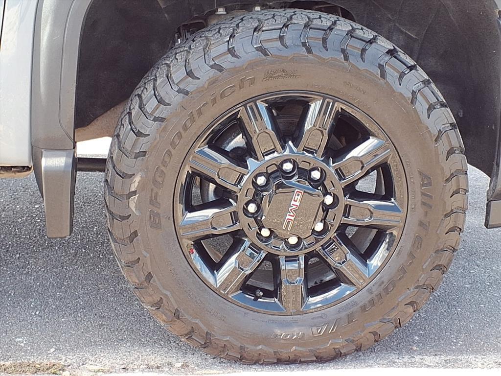 used 2025 GMC Sierra 2500 car, priced at $72,994