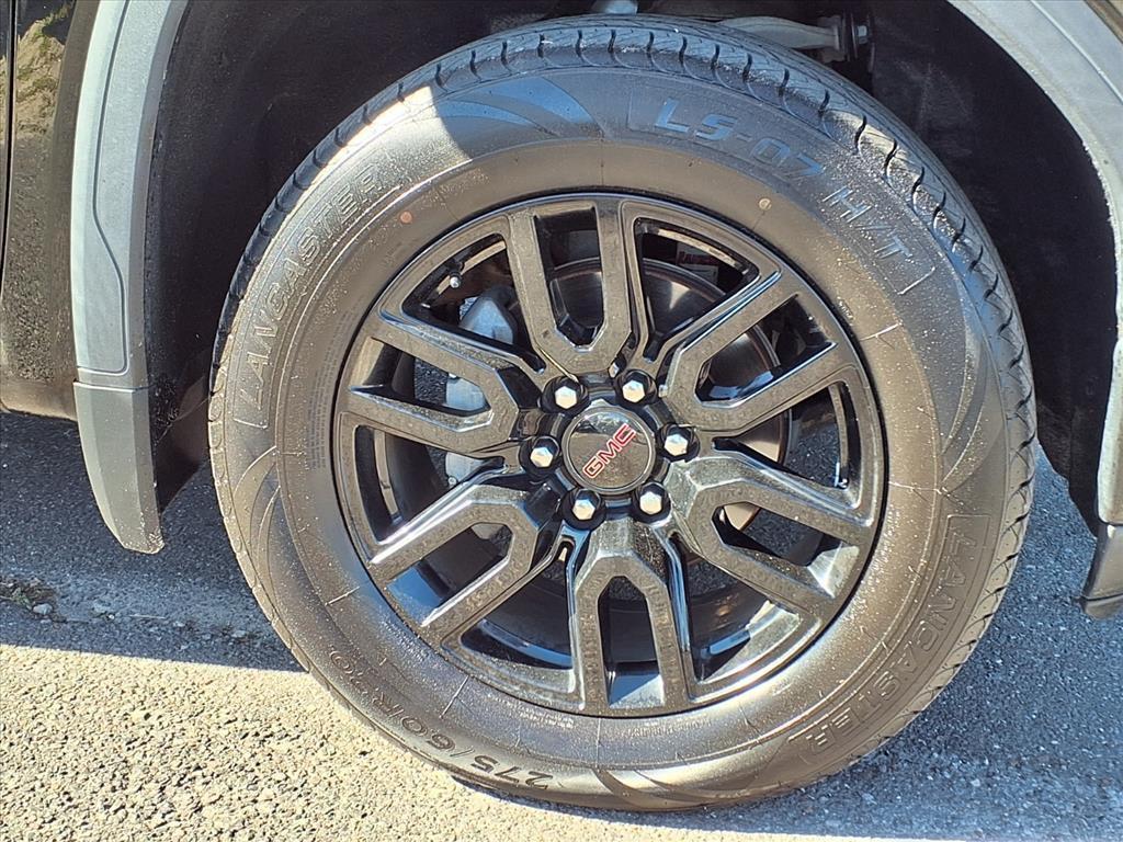 used 2022 GMC Sierra 1500 car, priced at $32,484