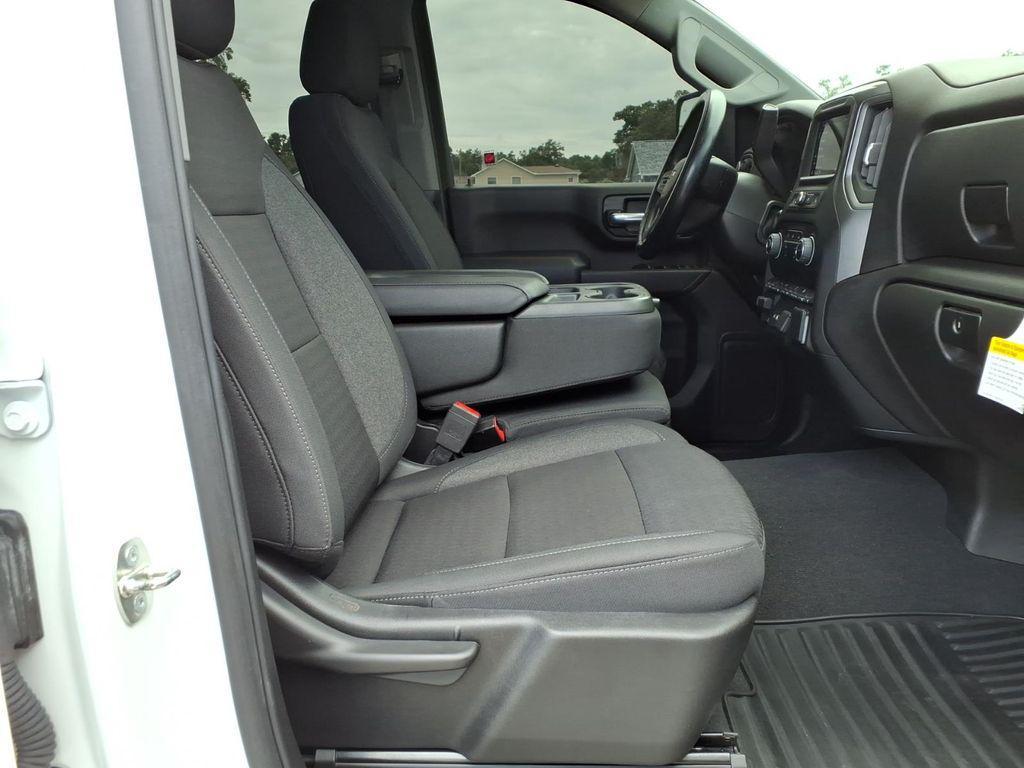 used 2024 Chevrolet Silverado 2500 car, priced at $40,997