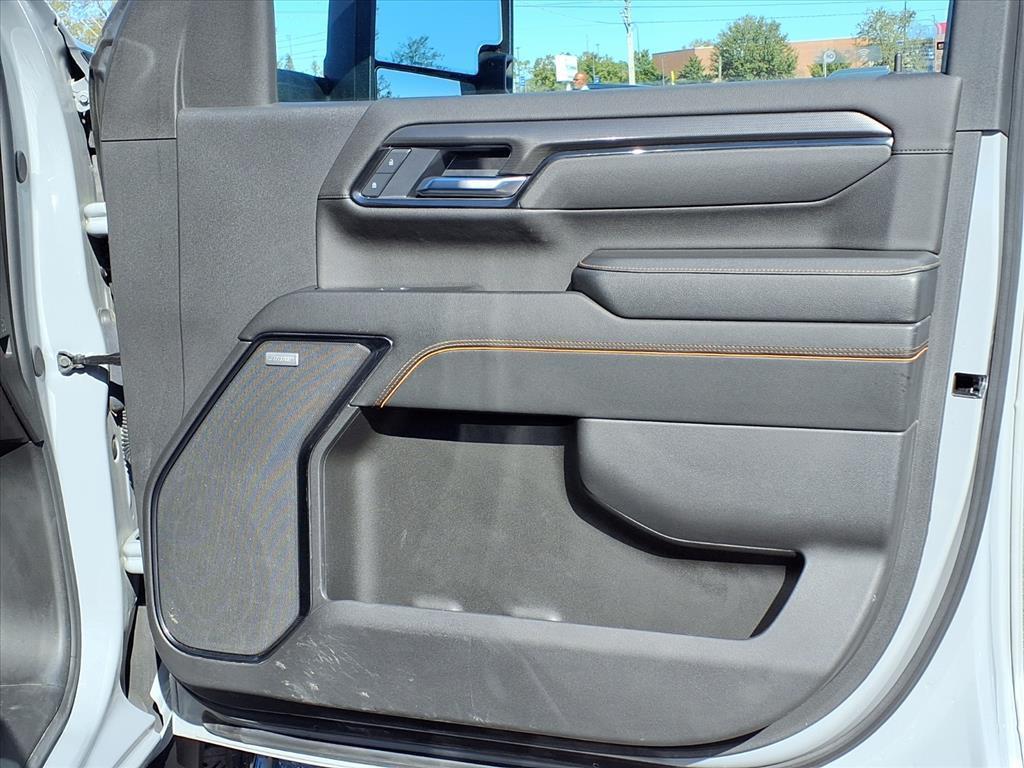 used 2025 GMC Sierra 2500 car, priced at $73,484