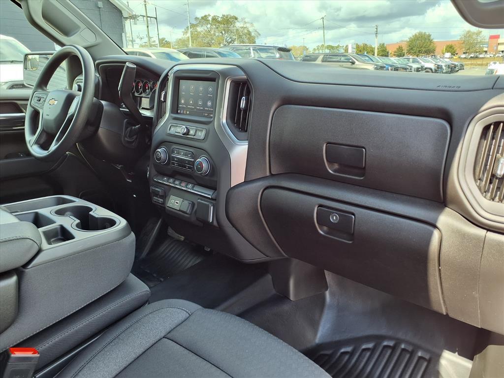 used 2025 Chevrolet Silverado 1500 car, priced at $35,484