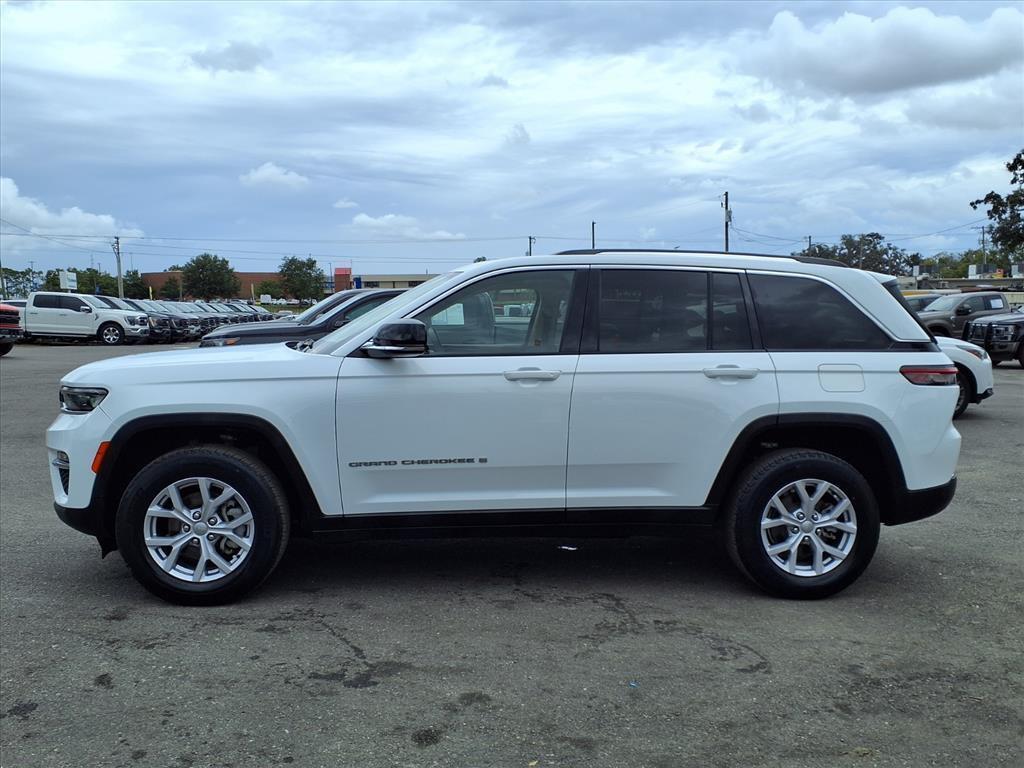 used 2022 Jeep Grand Cherokee car, priced at $23,484