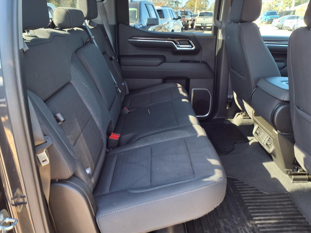 used 2024 GMC Sierra 1500 car, priced at $40,484