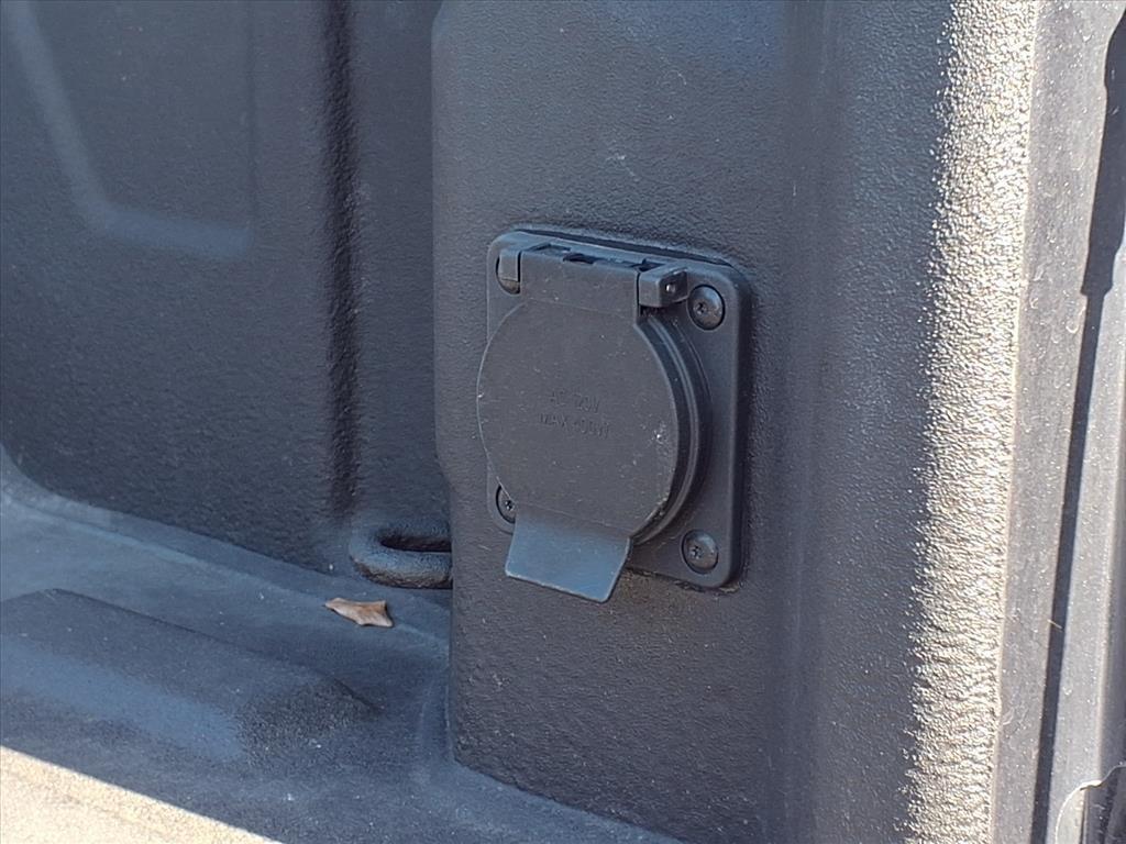 used 2024 GMC Sierra 1500 car, priced at $40,484