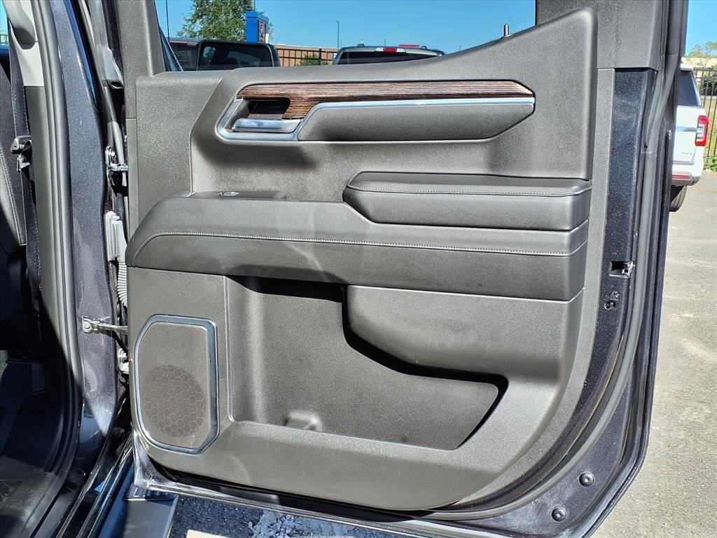 used 2024 GMC Sierra 1500 car, priced at $40,484