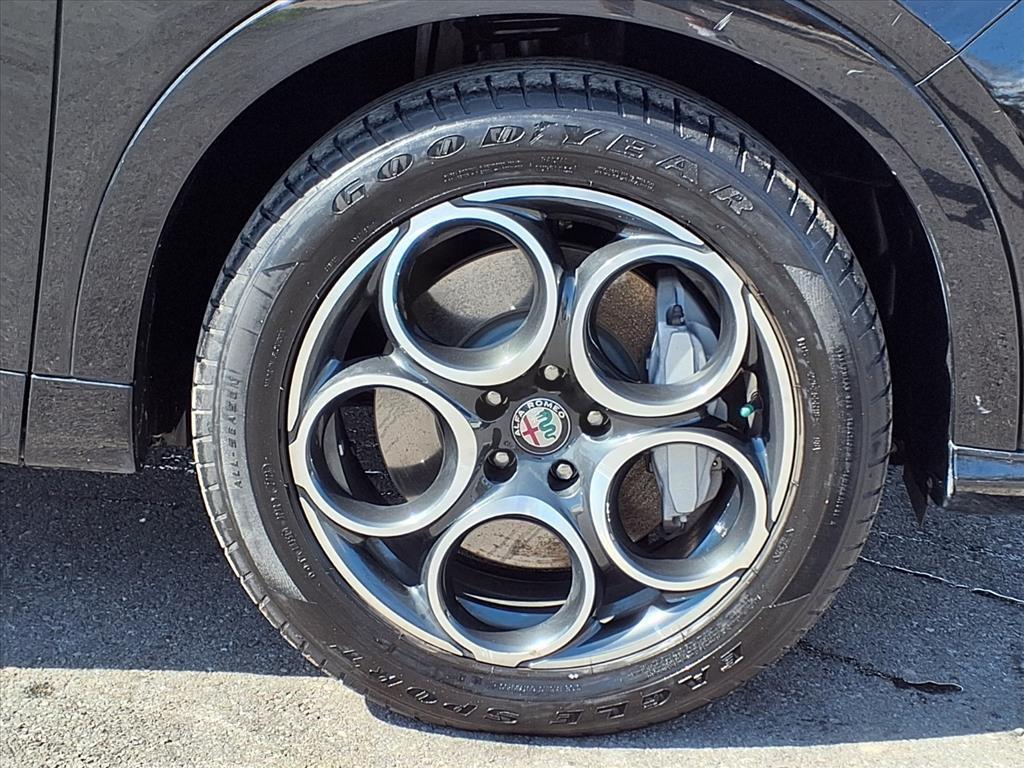 used 2024 Alfa Romeo Tonale car