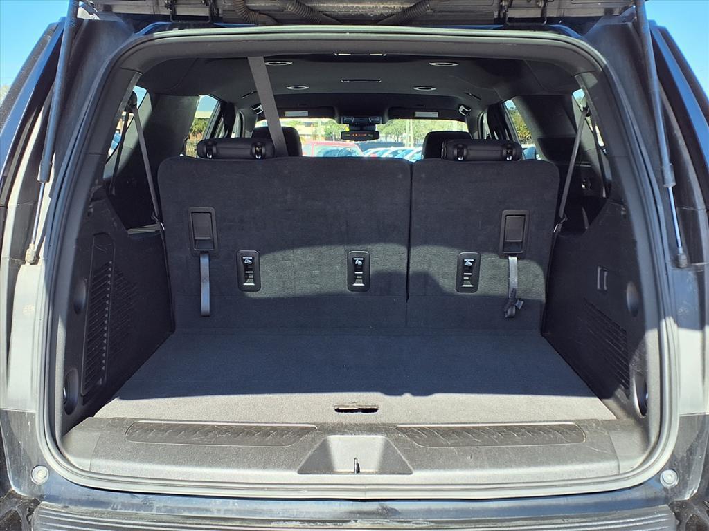 used 2024 GMC Yukon XL car, priced at $43,484