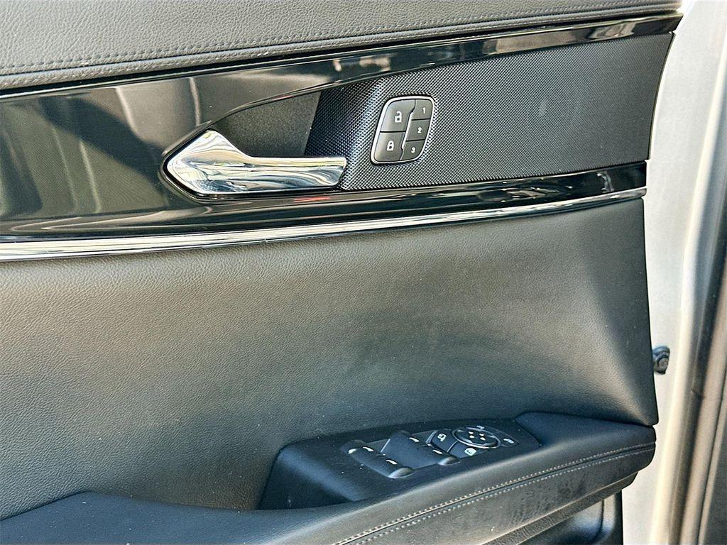 used 2022 Lincoln Nautilus car, priced at $30,496