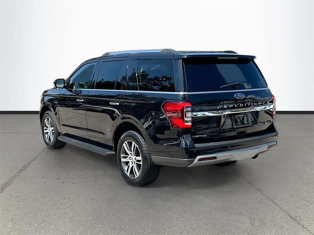 used 2024 Ford Expedition car, priced at $50,969