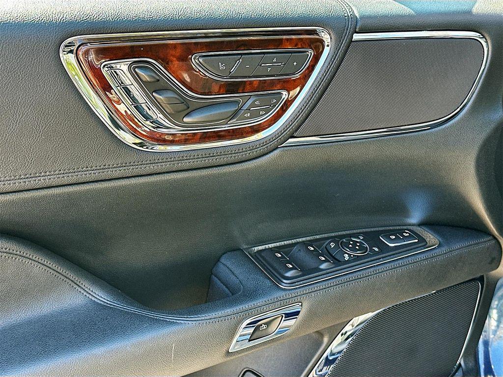 used 2017 Lincoln Continental car, priced at $23,969