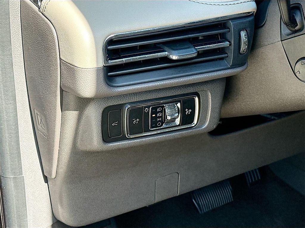 used 2023 Lincoln Corsair car, priced at $31,496