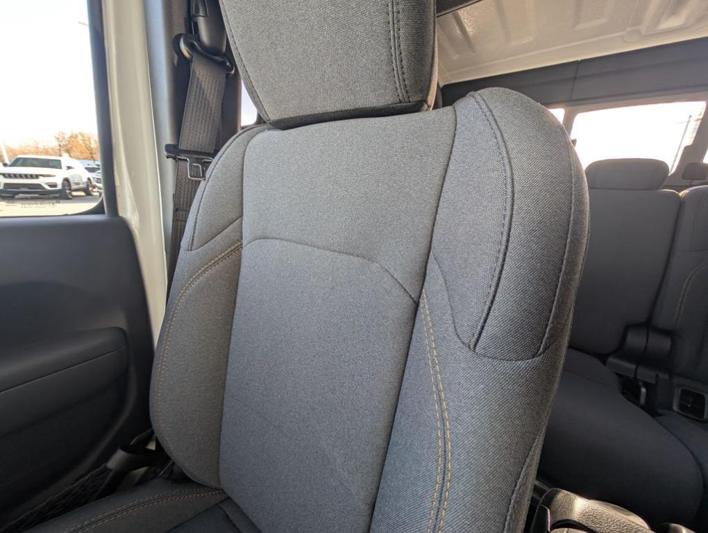 new 2026 Jeep Gladiator car, priced at $47,885