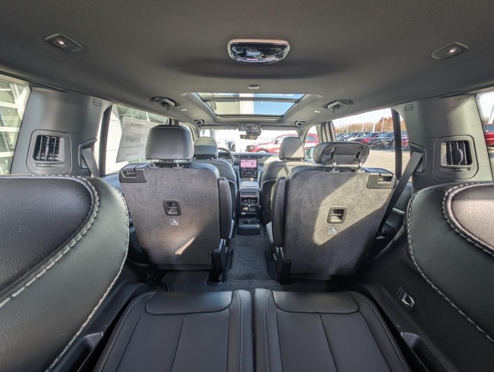 new 2025 Jeep Grand Cherokee L car, priced at $48,335