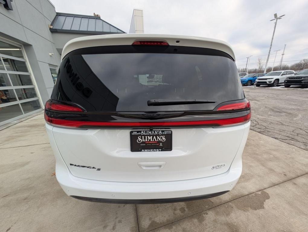 new 2026 Chrysler Pacifica car, priced at $42,910