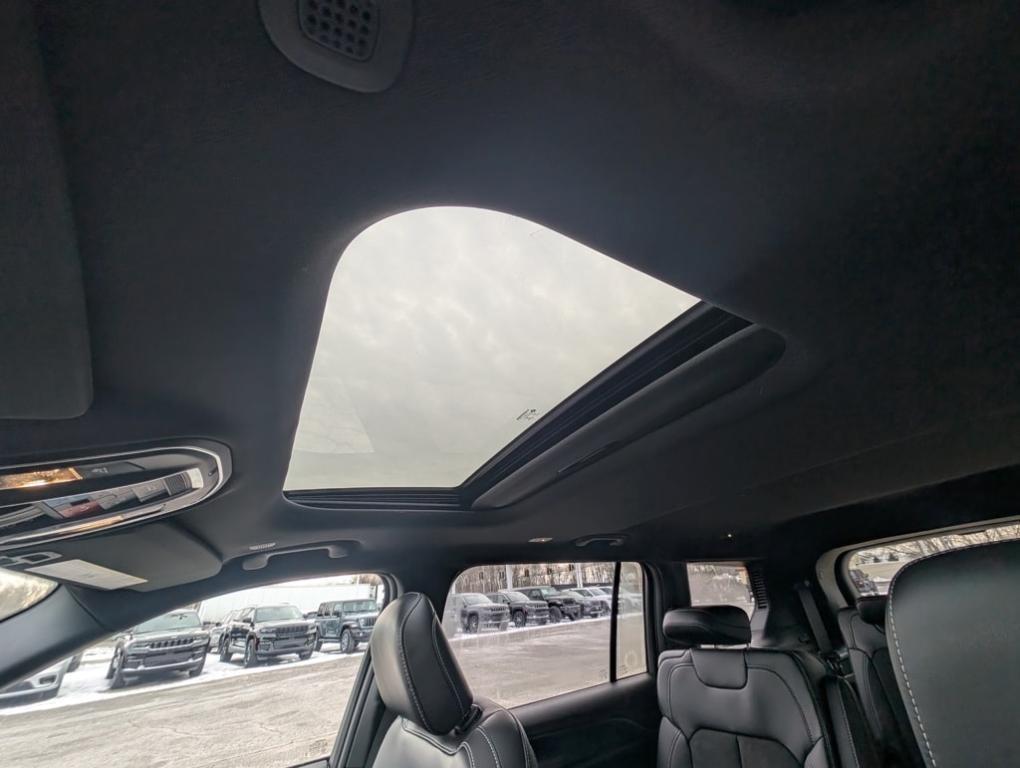 new 2025 Jeep Grand Cherokee L car, priced at $40,235