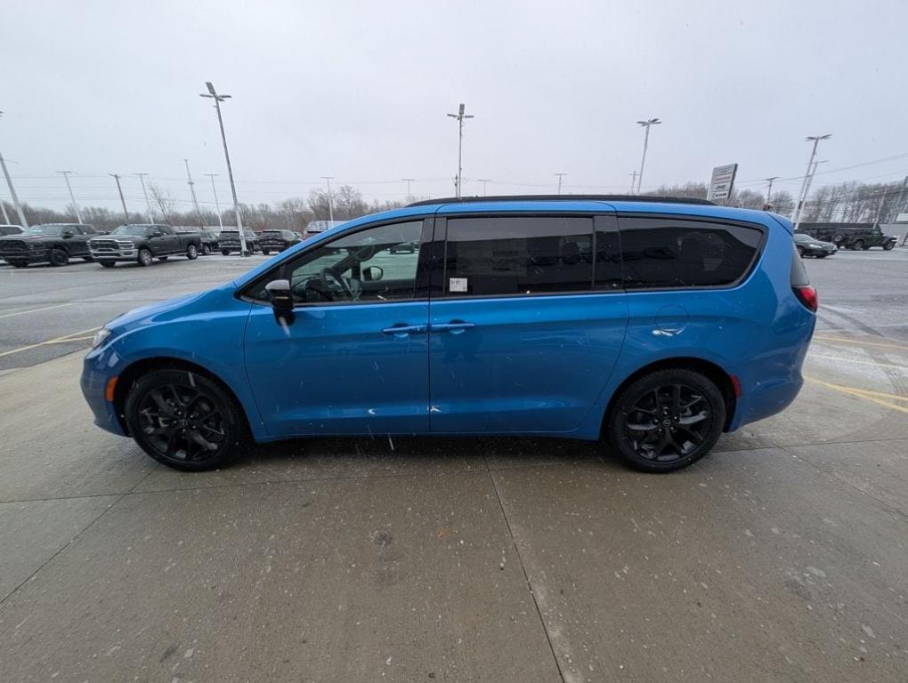 new 2026 Chrysler Pacifica car, priced at $42,905
