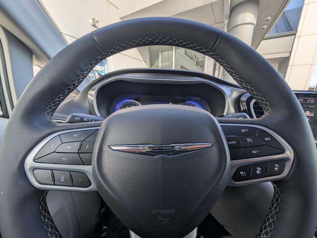 used 2024 Chrysler Pacifica car, priced at $27,500