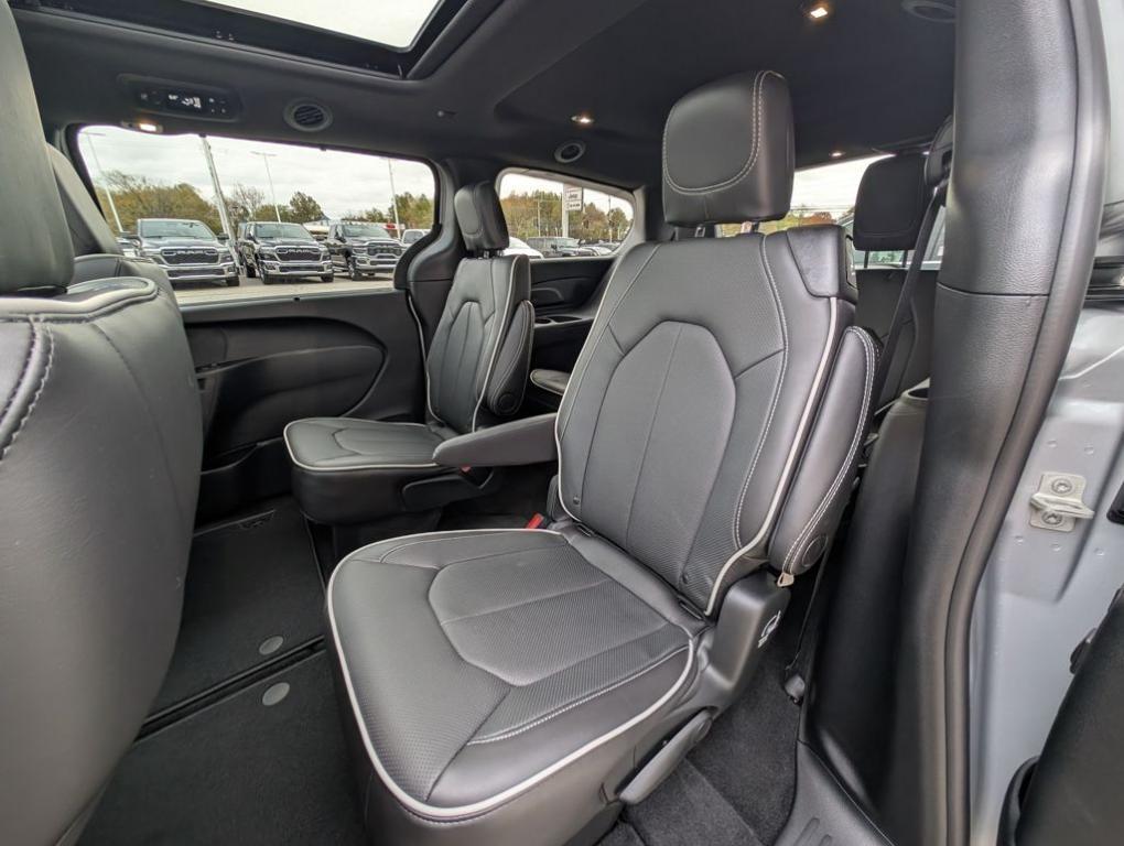 new 2026 Chrysler Pacifica car, priced at $46,735
