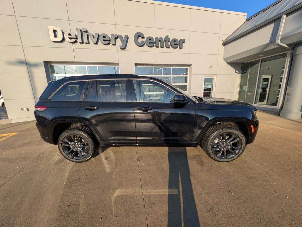 new 2026 Jeep Grand Cherokee car, priced at $50,582